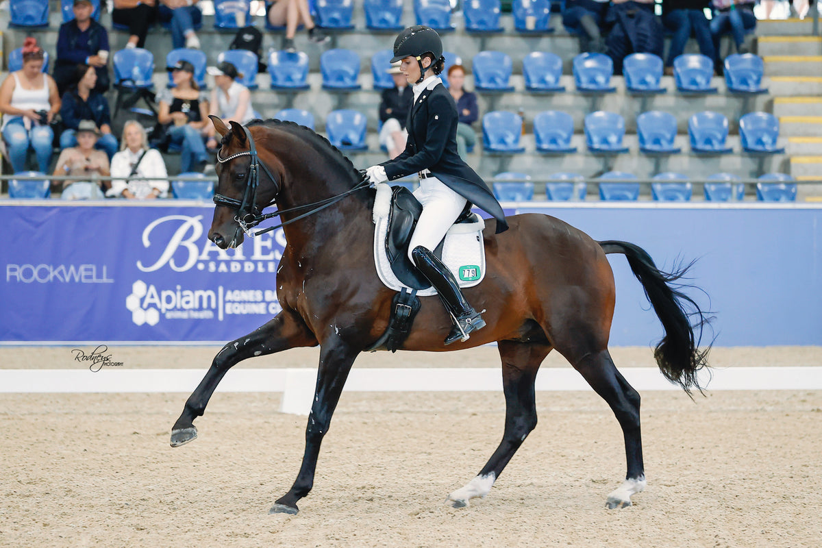 Kate Ross Rider Brand Ambassador + Sponsored Riders – Pure Steed
